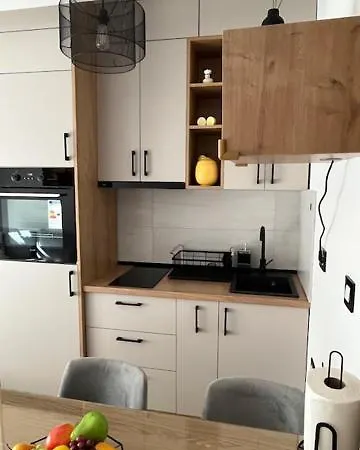 Limun Zut Apartament